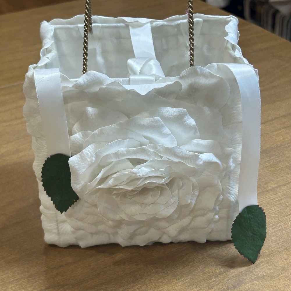Aliya White Satin‎ Floral Square Handmade Flower Purse Rose Petal Decor